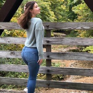 Meet your Posher, Destiny